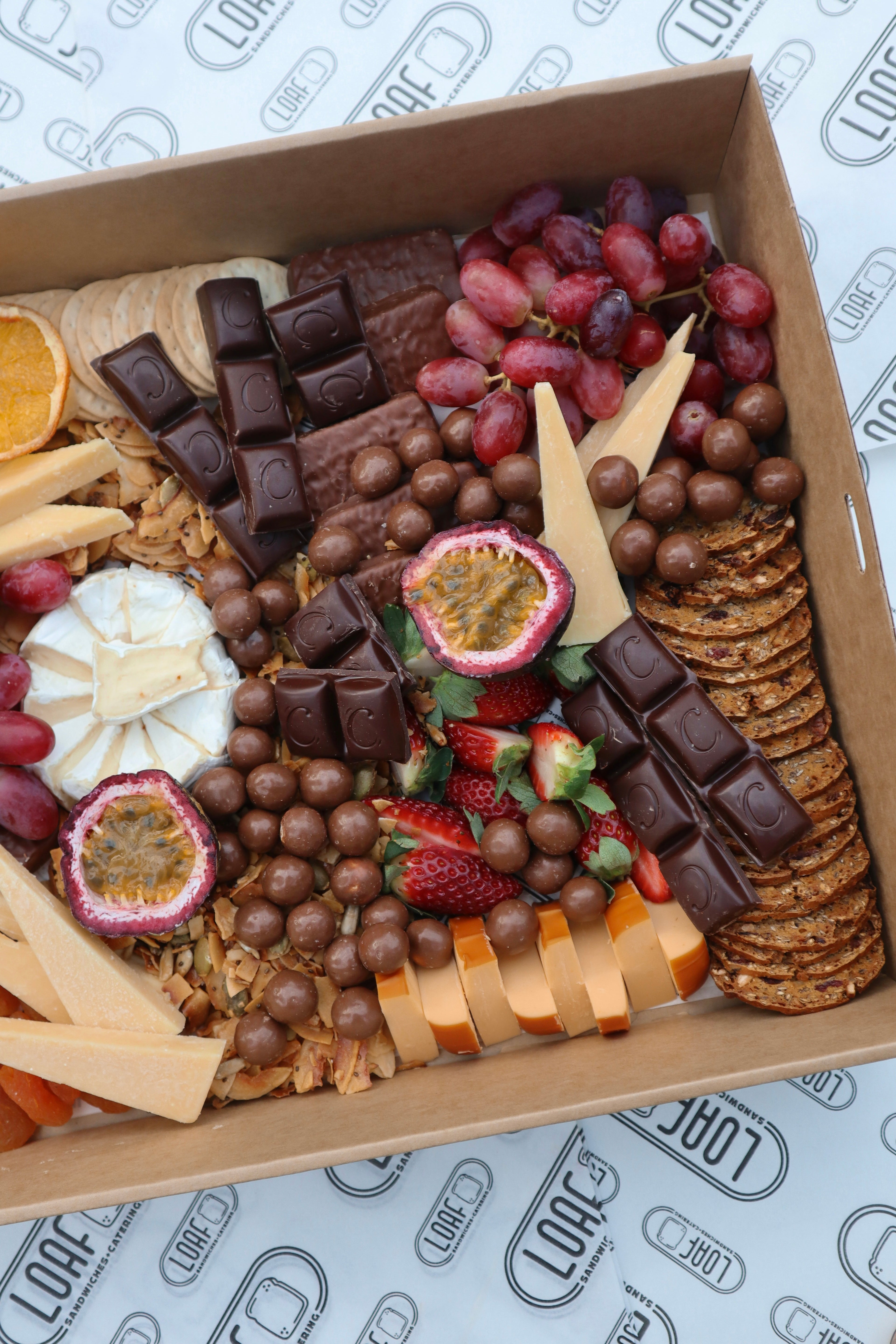 CHEESE & CHOCOLATE PLATTER