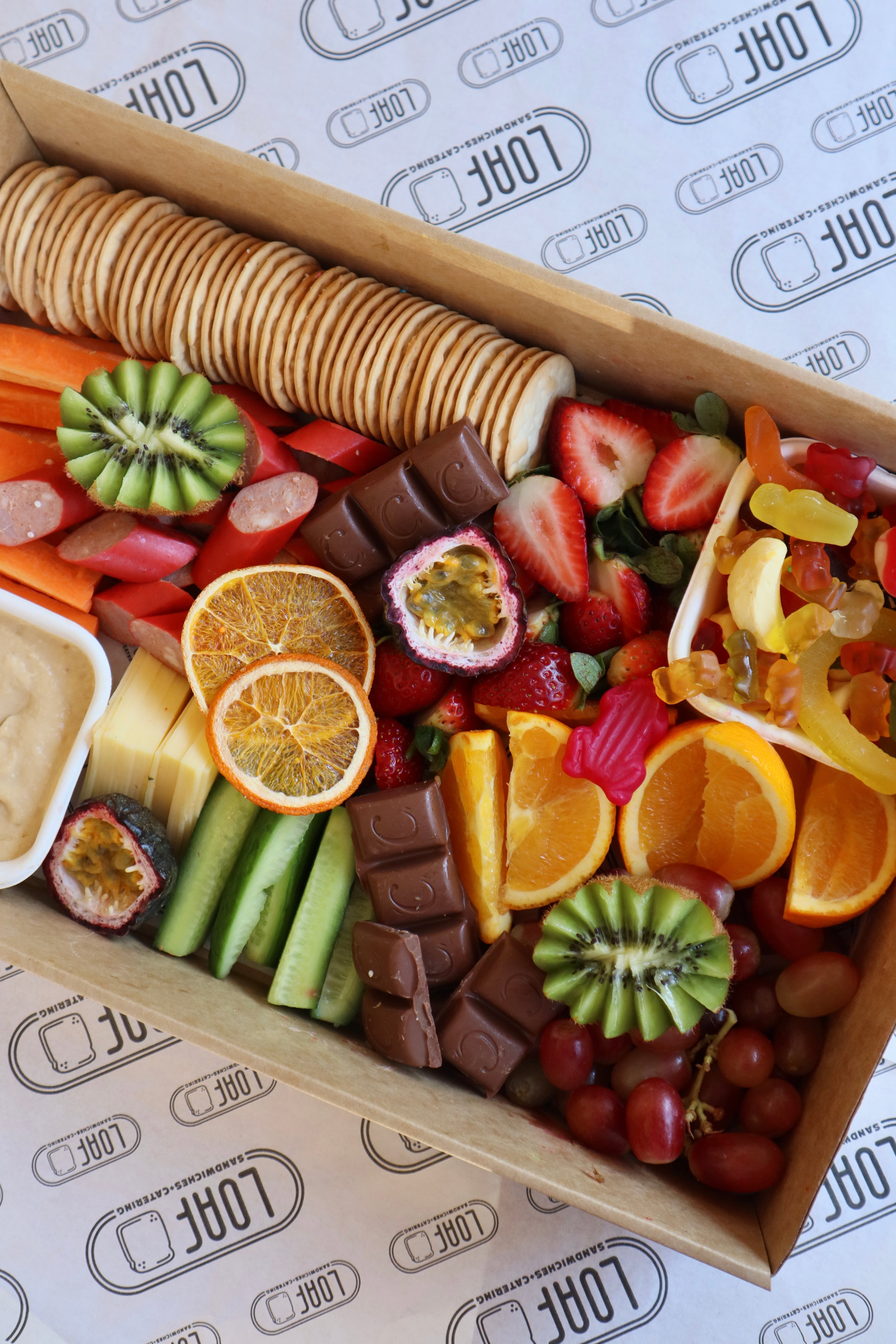 KIDS GRAZING PLATTER